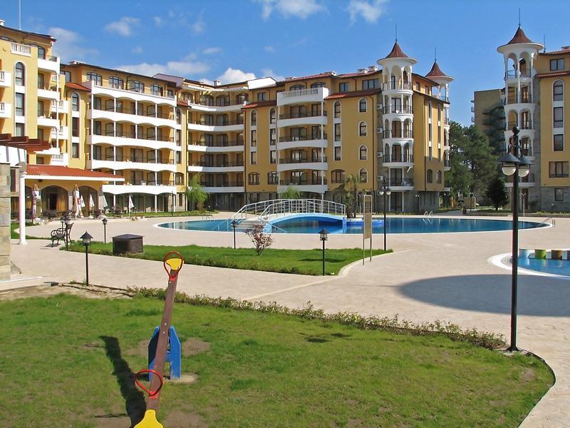 Апарт отель Royal Sun Солнечный берег Экстерьер фото